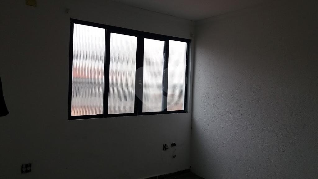 Prédio comercial com 11 salas para venda a 1 km do metro santana