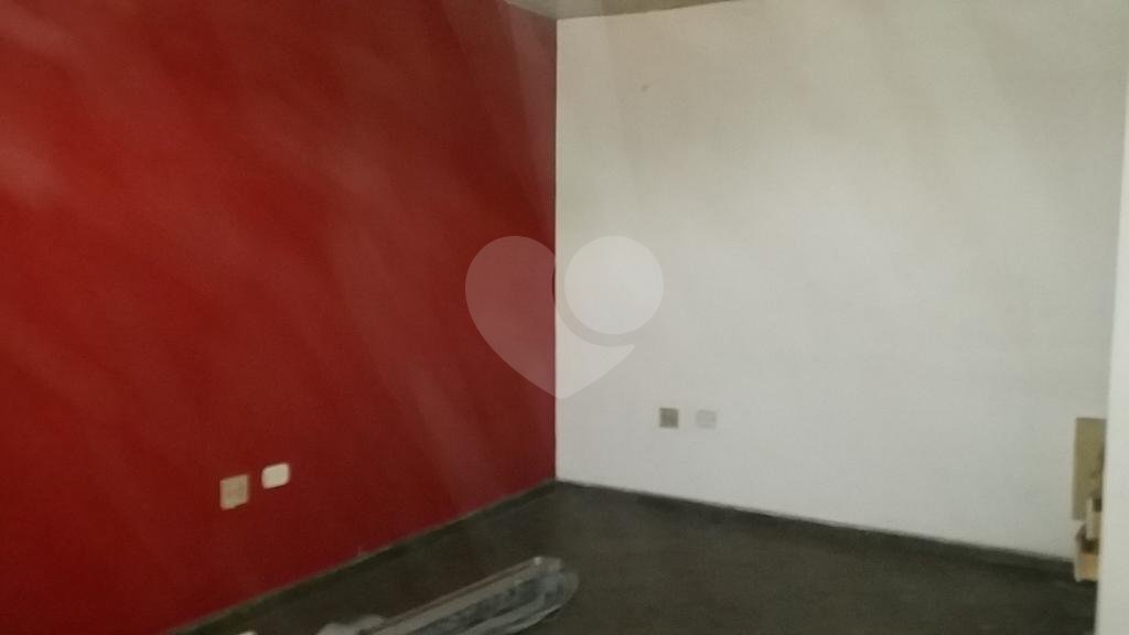 Prédio comercial com 11 salas para venda a 1 km do metro santana