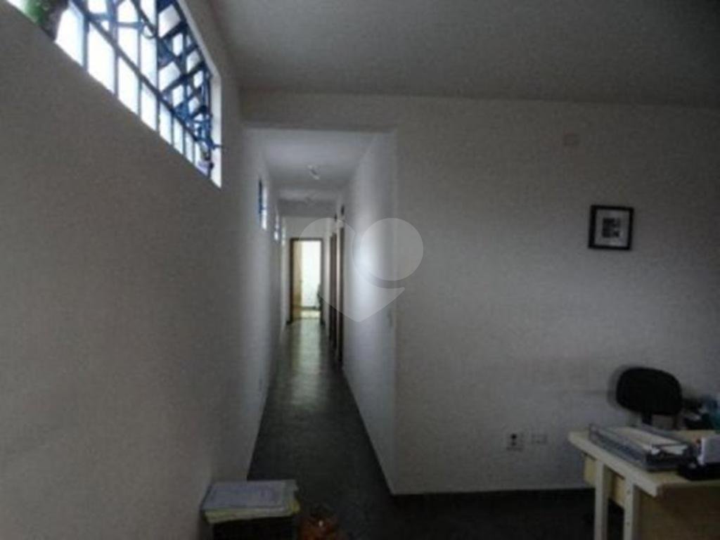 Prédio comercial com 11 salas para venda a 1 km do metro santana