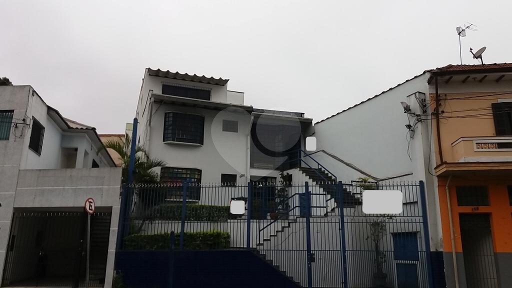Prédio comercial com 11 salas para venda a 1 km do metro santana