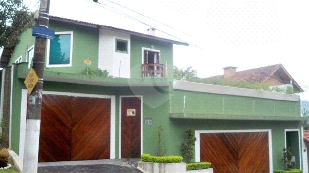 Sobrado de Altíssimo Padrão em Localização Nobre!!! Jardim Bibi Bairro Nobre Arborizado e Tranquilo!
