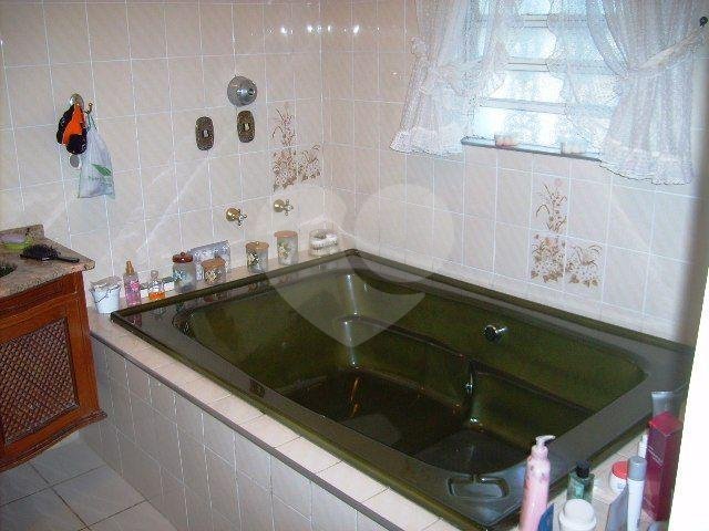 SOBRADO MARAVILHOSO A VENDA NO BORTOLÂNDIA - 3 SUÍTES, SF, ÁREA GOURMET E 6 VAGAS DE GARAGEM