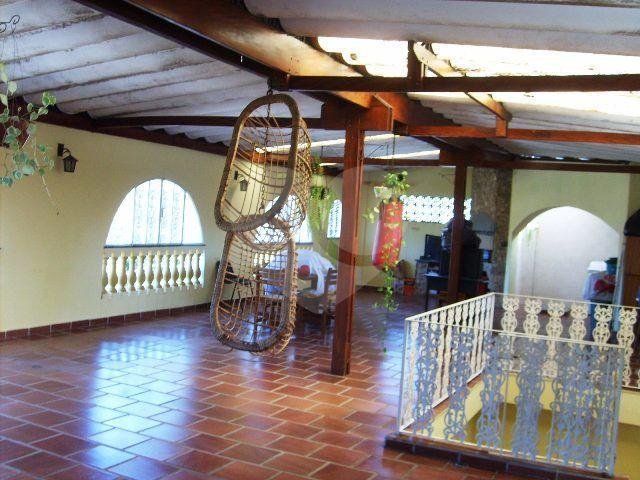SOBRADO MARAVILHOSO A VENDA NO BORTOLÂNDIA - 3 SUÍTES, SF, ÁREA GOURMET E 6 VAGAS DE GARAGEM