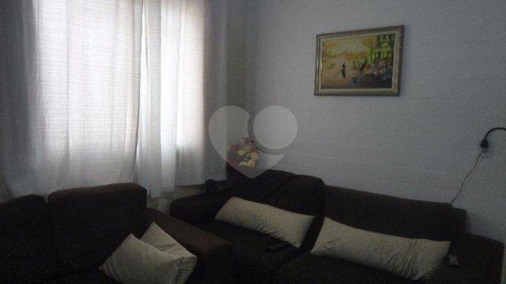 APARTAMENTO em HORTO