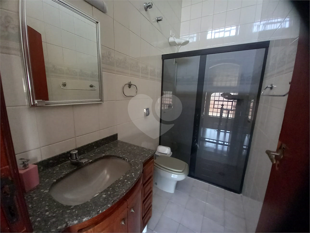 Sobrado à venda, 4 quartos - 1 suíte -  6 vagas -Tremembé
