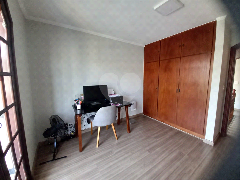 Sobrado à venda, 4 quartos - 1 suíte -  6 vagas -Tremembé