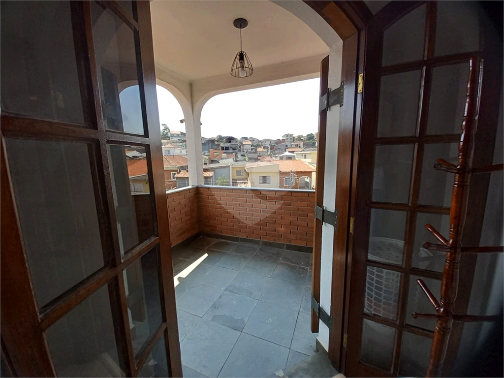 Sobrado à venda, 4 quartos - 1 suíte -  6 vagas -Tremembé