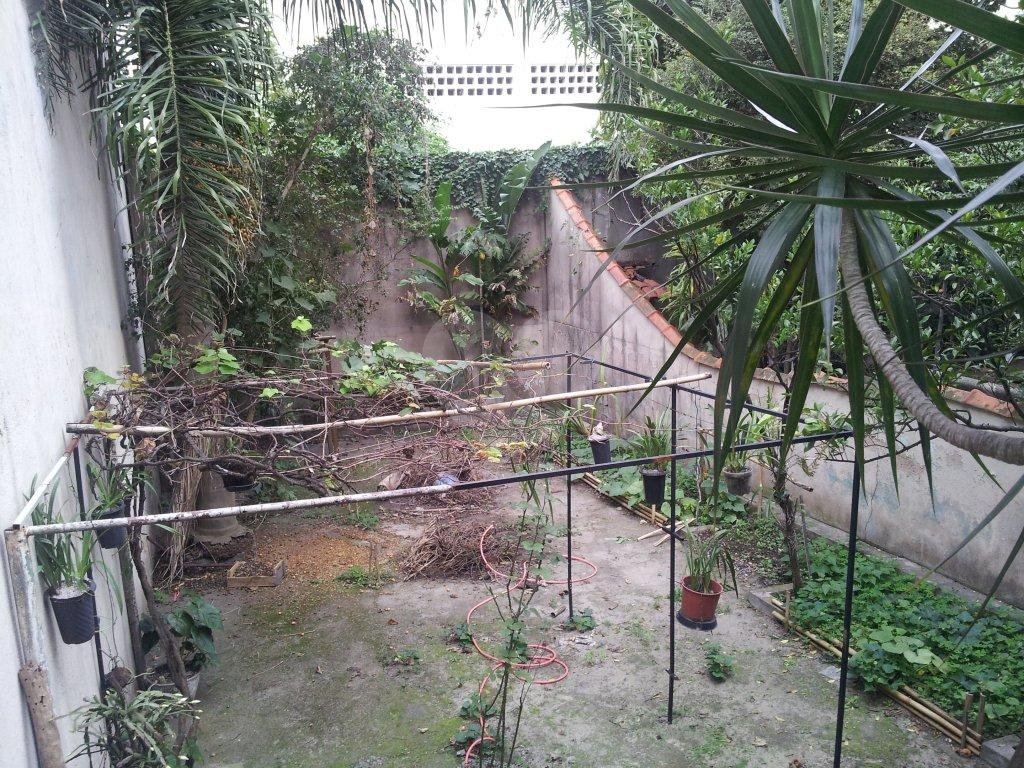 SOBRADO A VENDA NA VILA LEONOR - PRÓX. AV. CONCEIÇÃO - 3 DORMS, CHURRASQUEIRA E 2 VAGAS DE GARAGEM