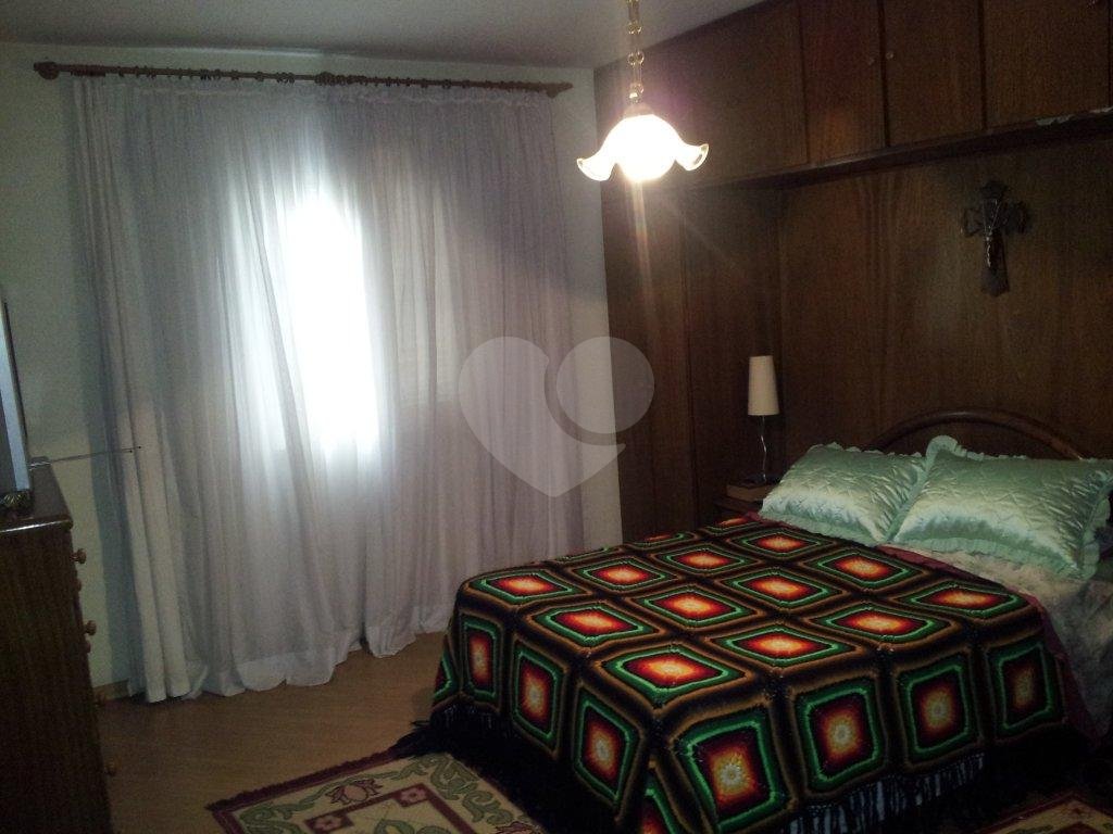 SOBRADO A VENDA NA VILA LEONOR - PRÓX. AV. CONCEIÇÃO - 3 DORMS, CHURRASQUEIRA E 2 VAGAS DE GARAGEM