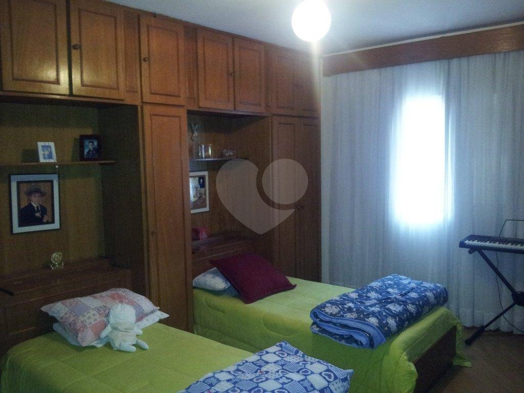 SOBRADO A VENDA NA VILA LEONOR - PRÓX. AV. CONCEIÇÃO - 3 DORMS, CHURRASQUEIRA E 2 VAGAS DE GARAGEM