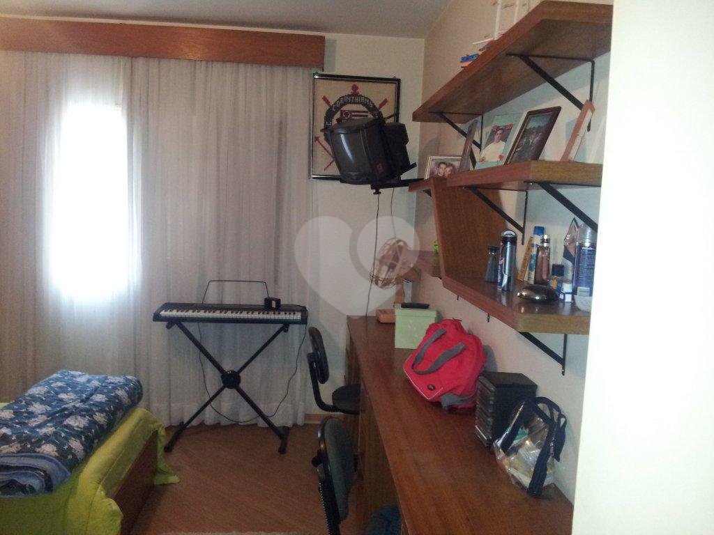 SOBRADO A VENDA NA VILA LEONOR - PRÓX. AV. CONCEIÇÃO - 3 DORMS, CHURRASQUEIRA E 2 VAGAS DE GARAGEM