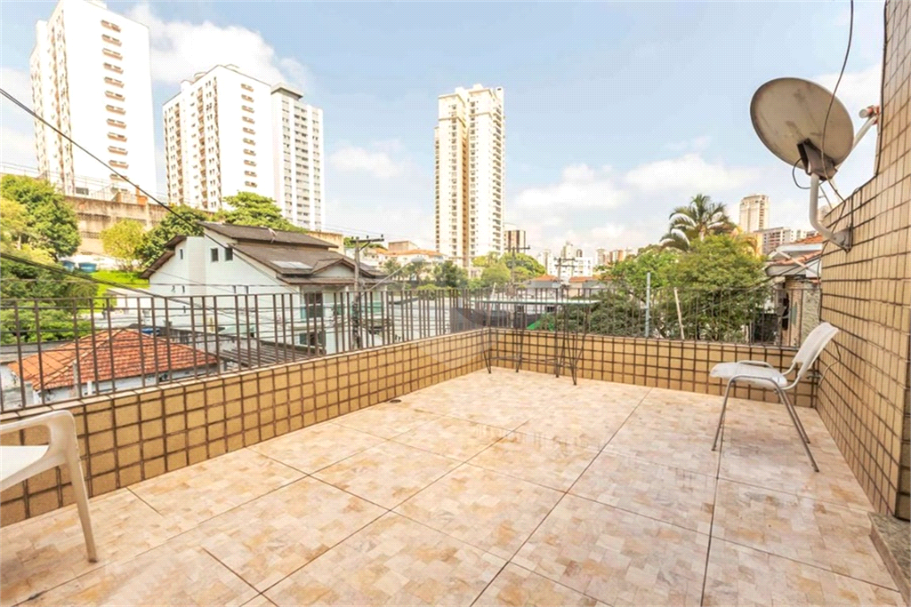 Sobrado à venda no bairro da Água Fria com 4 dormitórios e 2 vagas