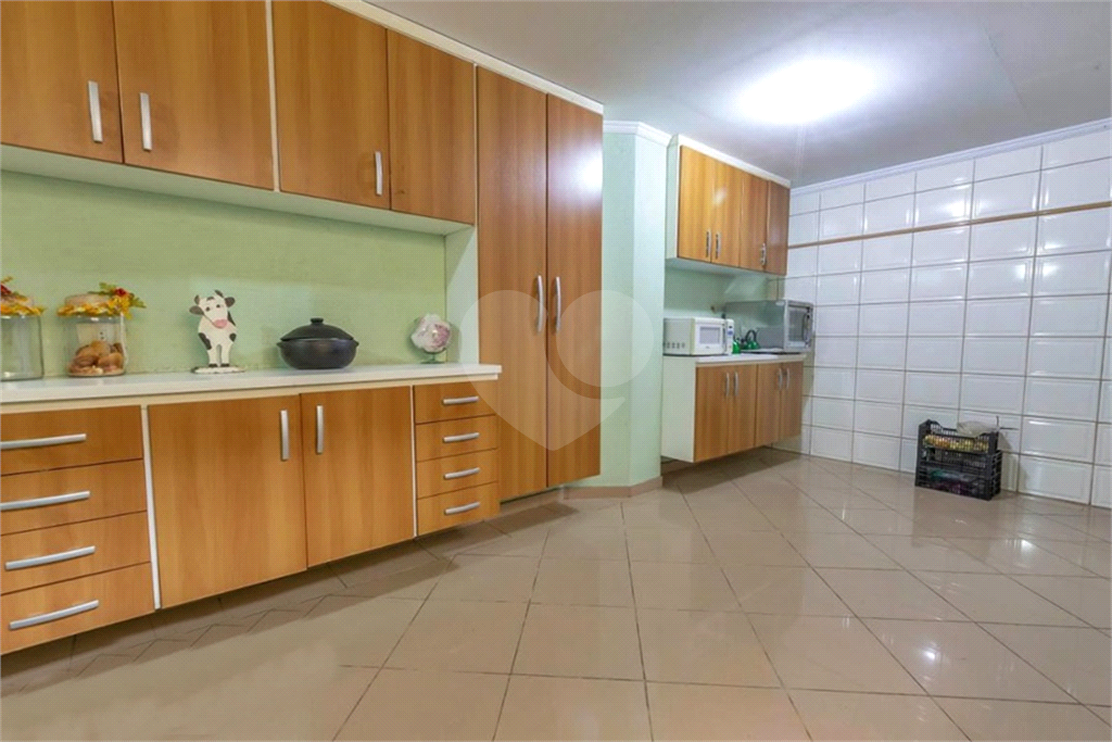 Sobrado à venda no bairro da Água Fria com 4 dormitórios e 2 vagas