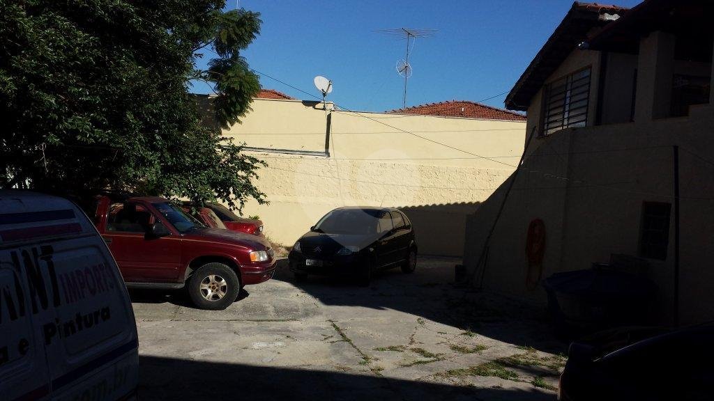Terreno com 1000 metros em Avenida de grande movimento em local muito valorizado para fazer prédio!