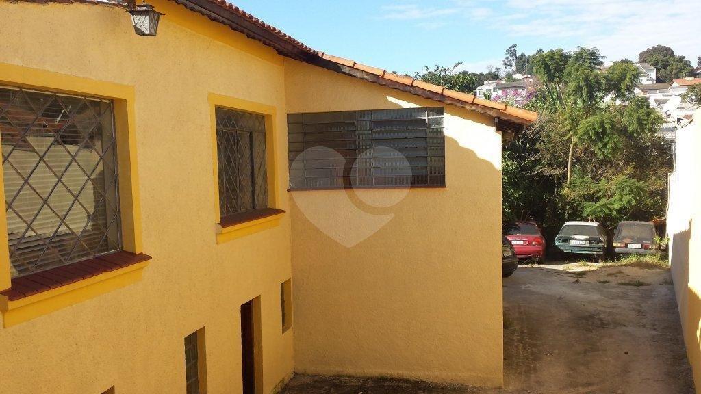 Terreno com 1000 metros em Avenida de grande movimento em local muito valorizado para fazer prédio!