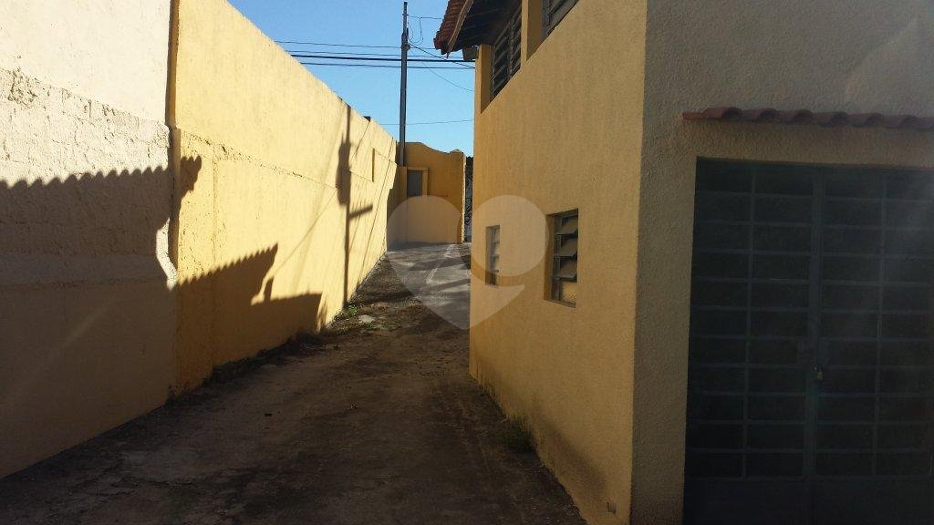 Terreno com 1000 metros em Avenida de grande movimento em local muito valorizado para fazer prédio!