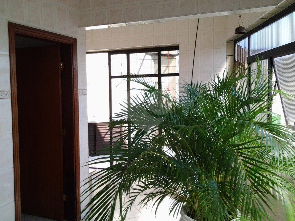 APARTAMENTO em VILA TUPI