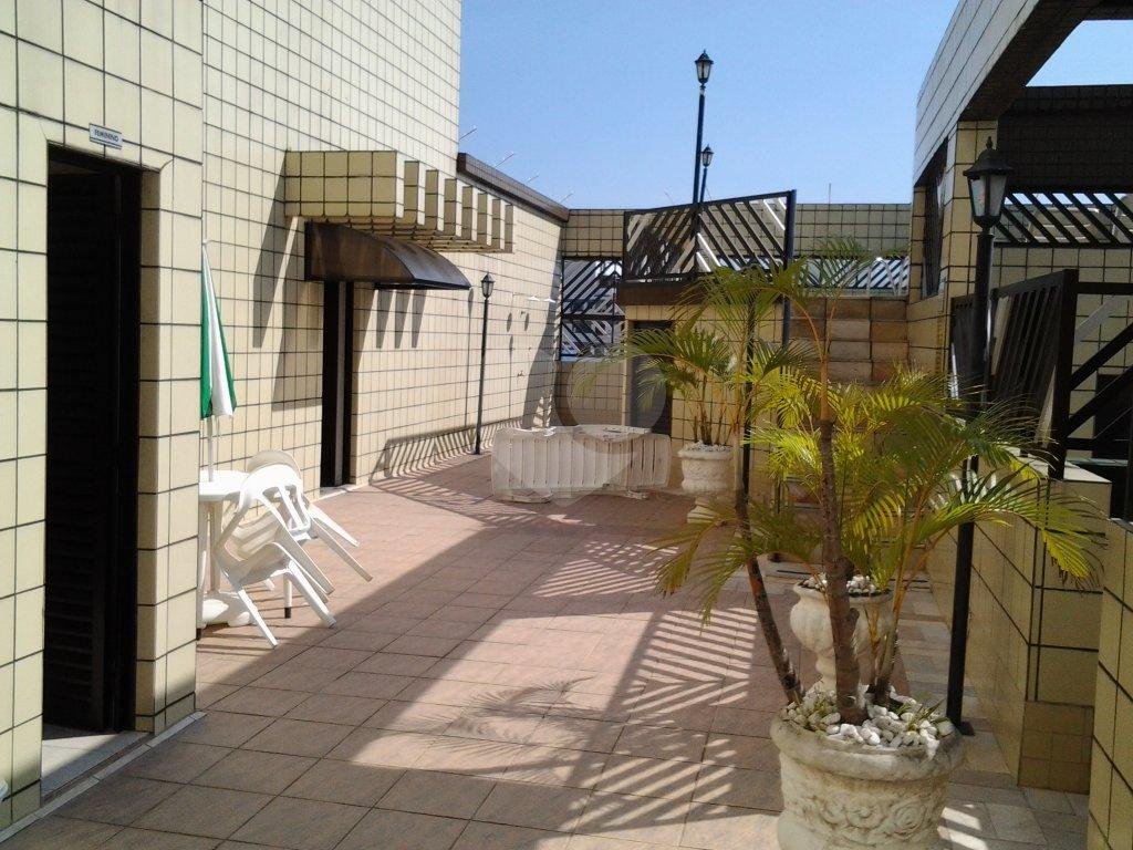 APARTAMENTO em VILA TUPI