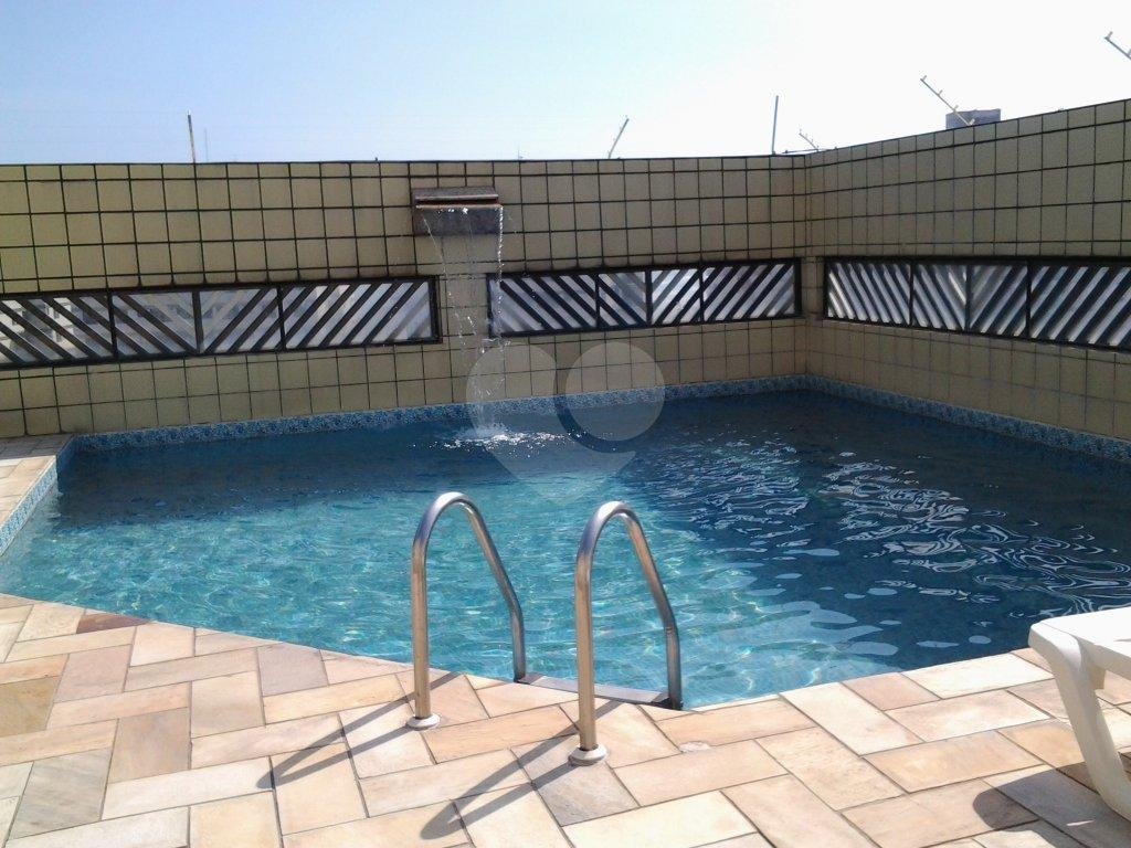 APARTAMENTO em VILA TUPI