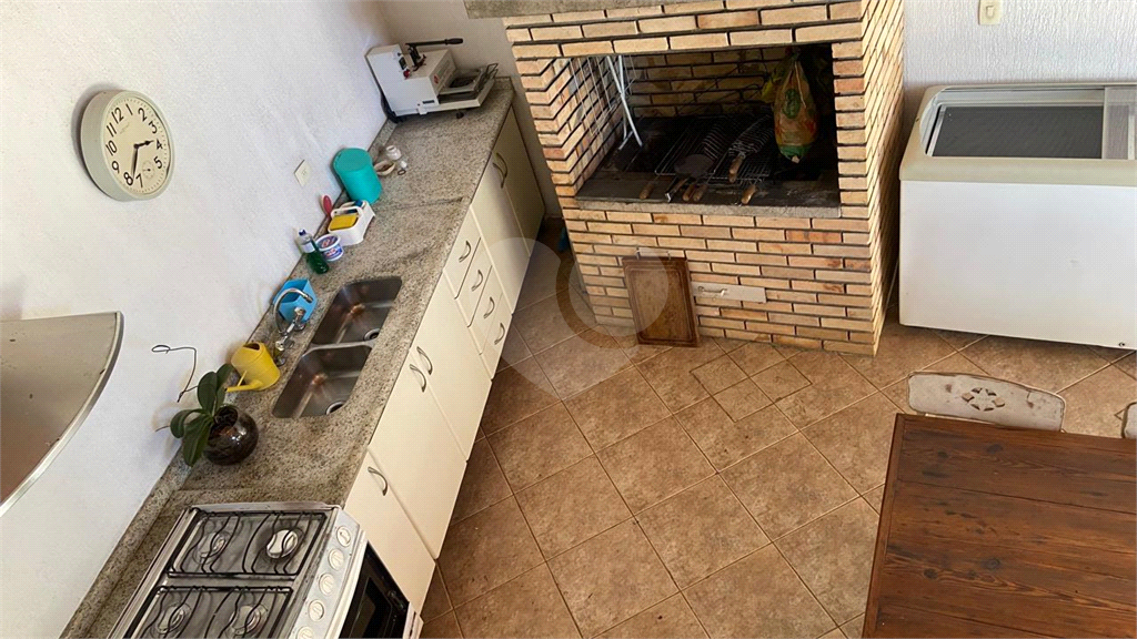 Ampla casa térrea nas Palmas do Tremembé com 3 suítes e quintal enorme.