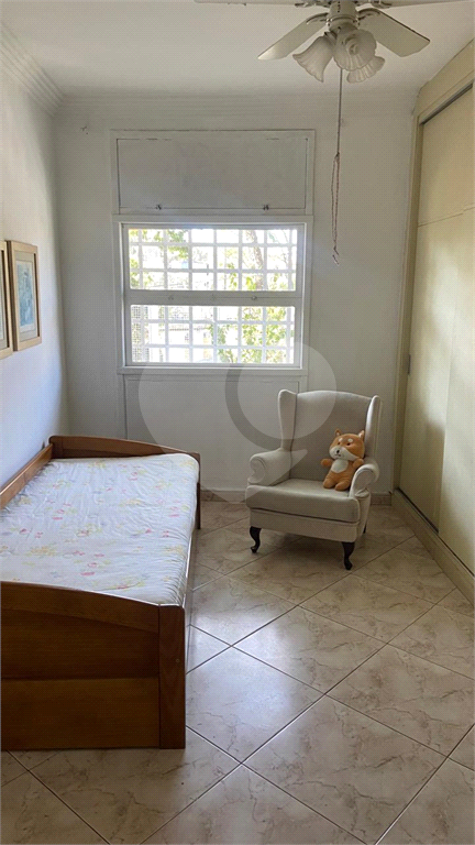 Ampla casa térrea nas Palmas do Tremembé com 3 suítes e quintal enorme.