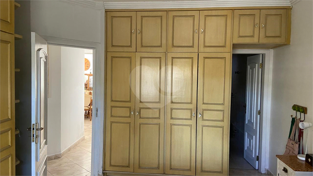 Ampla casa térrea nas Palmas do Tremembé com 3 suítes e quintal enorme.