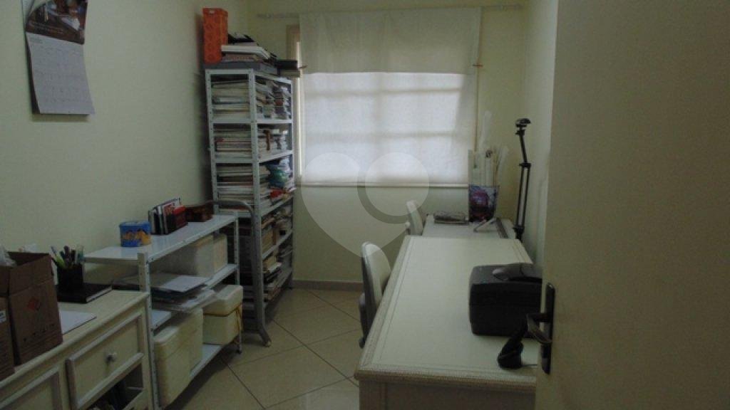 Ampla casa térrea nas Palmas do Tremembé com 3 suítes e quintal enorme.
