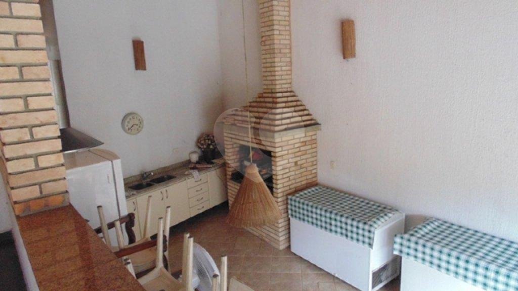 Ampla casa térrea nas Palmas do Tremembé com 3 suítes e quintal enorme.