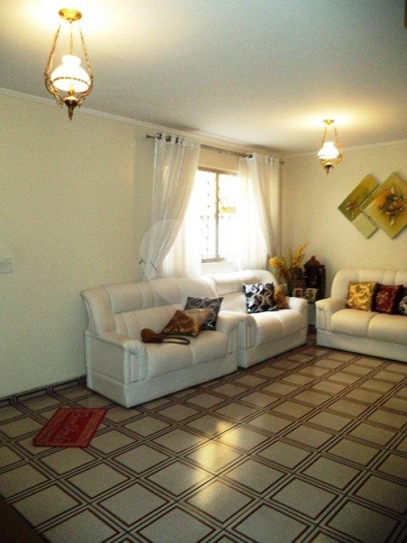 Casa, 3 dormitórios, 1 suíte, 6 vagas, à venda, no Tremembé, em São Paulo