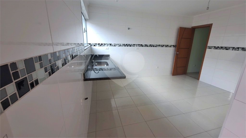 SOBRADO 3 DORMS (1 SUÍTE) E 6 VAGAS DE GARAGEM 225m² NA VILA NOVA MAZZEI