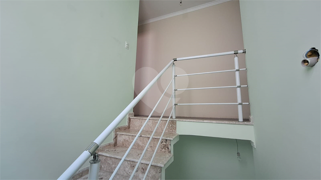 SOBRADO 3 DORMS (1 SUÍTE) E 6 VAGAS DE GARAGEM 225m² NA VILA NOVA MAZZEI
