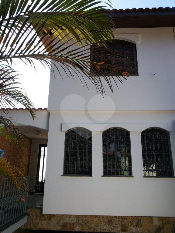 CASA em VILA IRMÃOS ARNONI