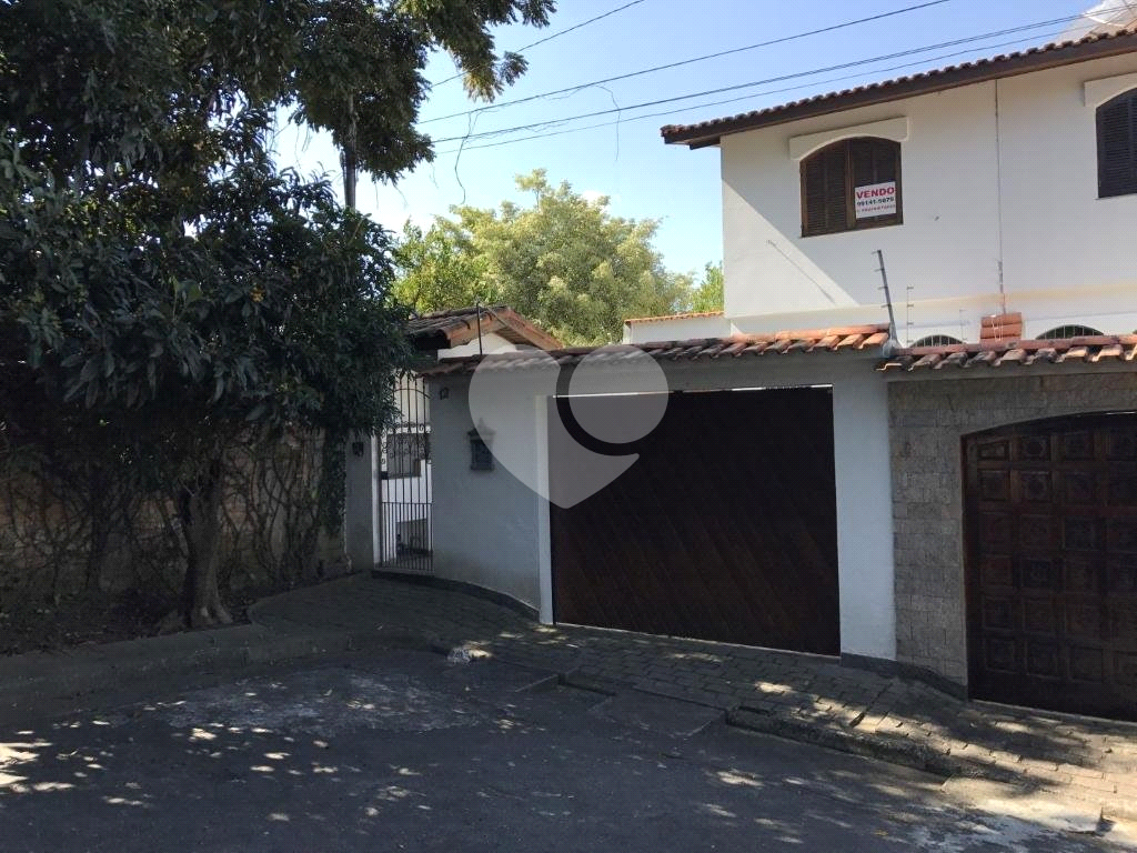 CASA em VILA IRMÃOS ARNONI