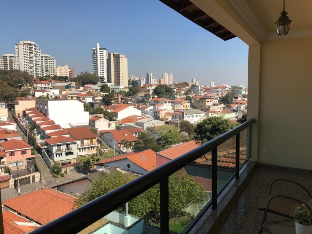 Belíssima Casa de Alto Padrão no Jardim França!