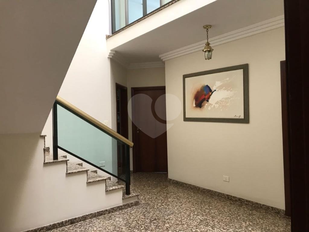 Belíssima Casa de Alto Padrão no Jardim França!