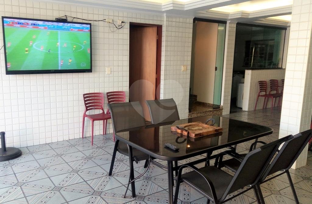 Belíssima Casa de Alto Padrão no Jardim França!