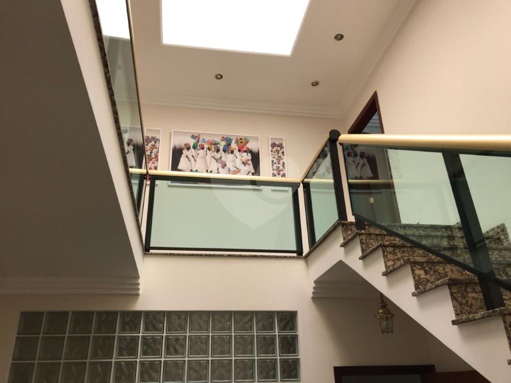 Belíssima Casa de Alto Padrão no Jardim França!