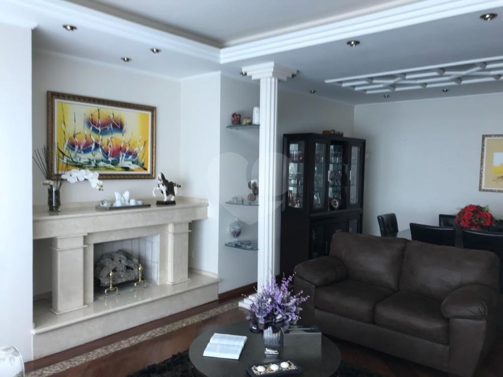 Belíssima Casa de Alto Padrão no Jardim França!