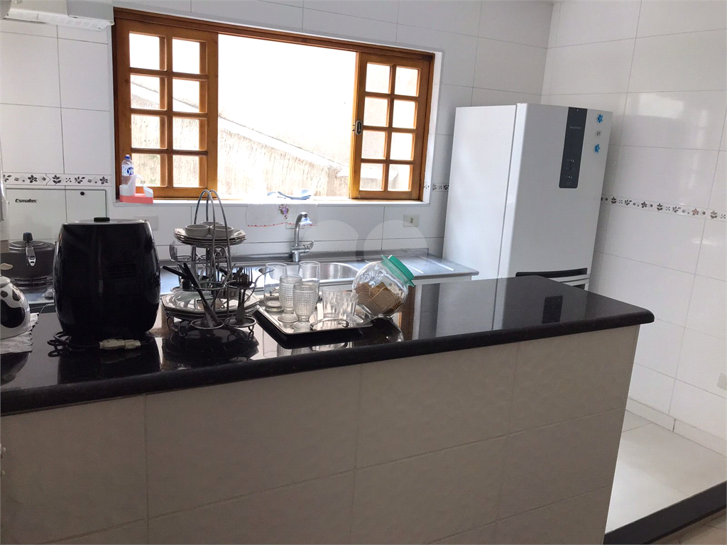 Sobrado com 04 Dormitórios por R$ 900.000,00