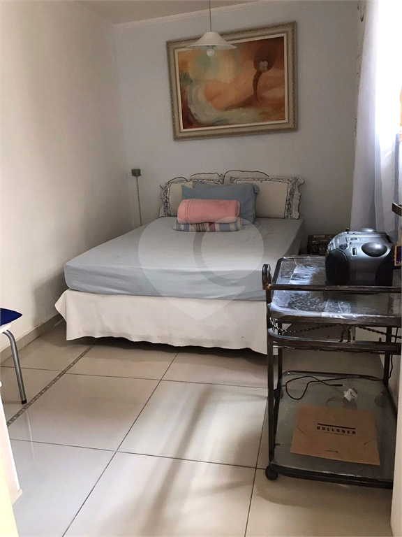 Sobrado com 04 Dormitórios por R$ 900.000,00