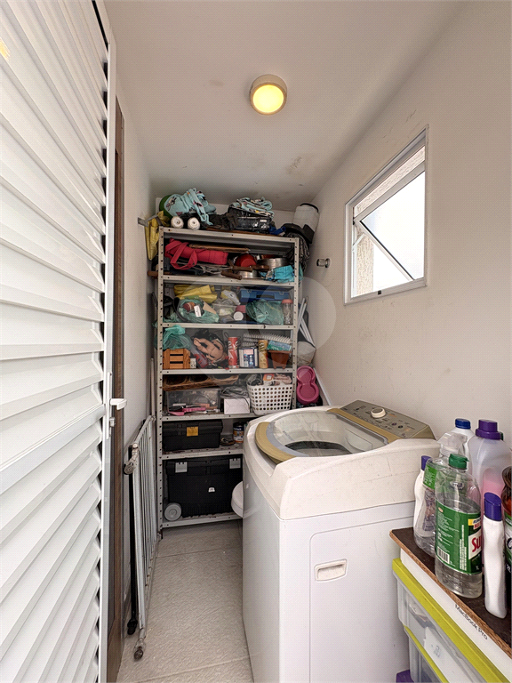 Sobrado novo em condomínio fechado na Água Fria