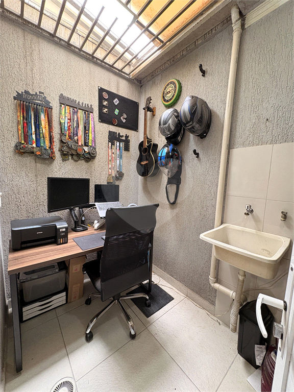 Sobrado novo em condomínio fechado na Água Fria