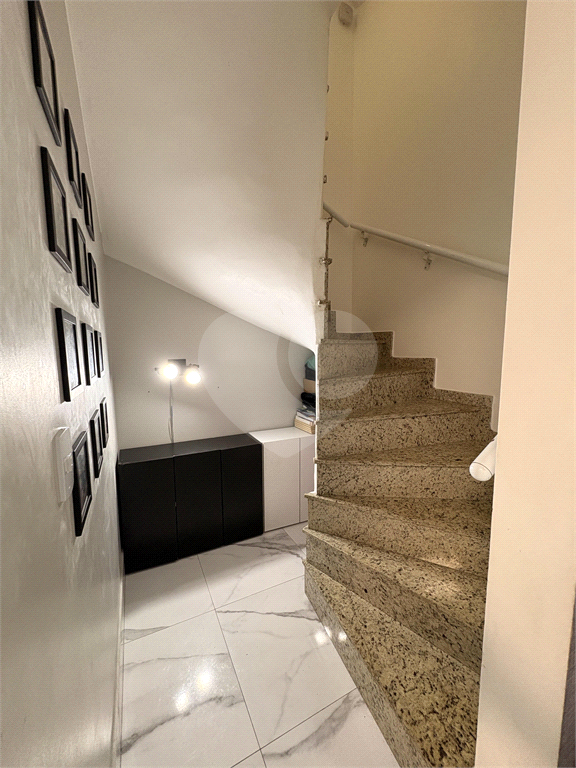 Sobrado novo em condomínio fechado na Água Fria