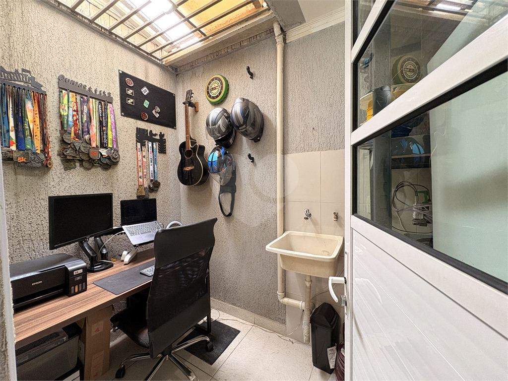 Sobrado novo em condomínio fechado na Água Fria