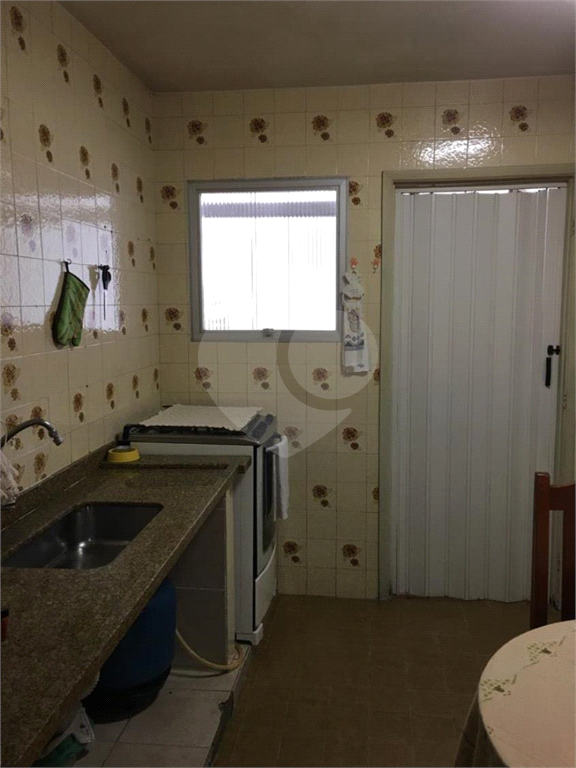 Apartamento Espaçoso em Rua Nobre Próximo ao Pão de Açucar e Metrô Jardim São Paulo!!!