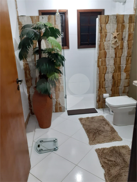 Casa à venda com 3 quartos, 300m² - Foto 18