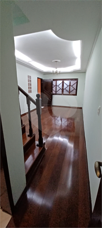 Sobrado à venda com 3 quartos, 220m² - Foto 17