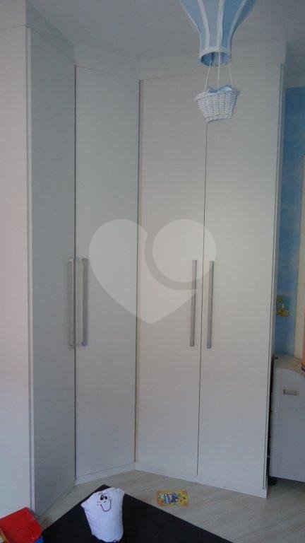 SOBRADO EM CONDOMÍNIO FECHADO A VENDA NA VILA SANTOS (PROX. HORTO) - 3 DORMS E 4 VAGAS DE GARAGEM
