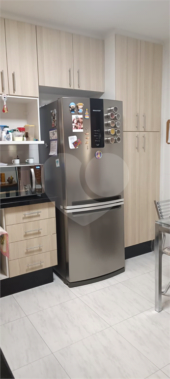 Sobrado Aconchegante com 3 Quartos e Espaço Gourmet em ótima localização