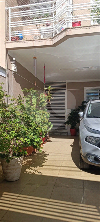 Sobrado Aconchegante com 3 Quartos e Espaço Gourmet em ótima localização